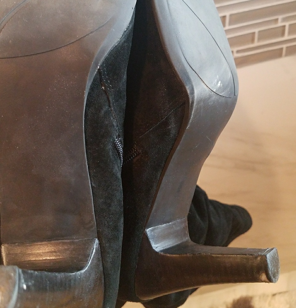 Suede boots - Picture 3 of 3